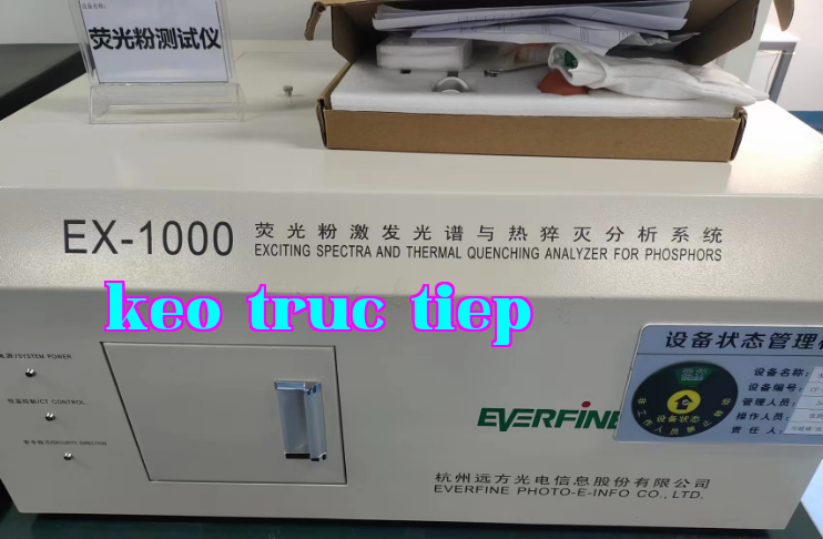 Fluorescent powder excitation spectrum and thermal quenching analysis system